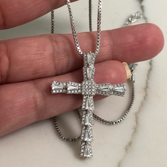18k White Gold Filled CZ Cross Necklace - Picture 3 of 7